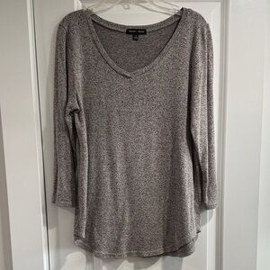 Moa Moa Heathered Gray Long Sleeve Top